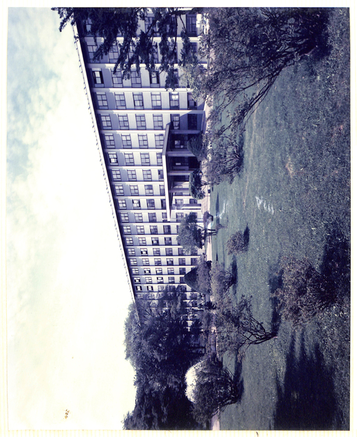 北海道大学百周年工学部公開記念行事 写真展1(1974年) (1973年完成をみた工学部増改築工事による新館)