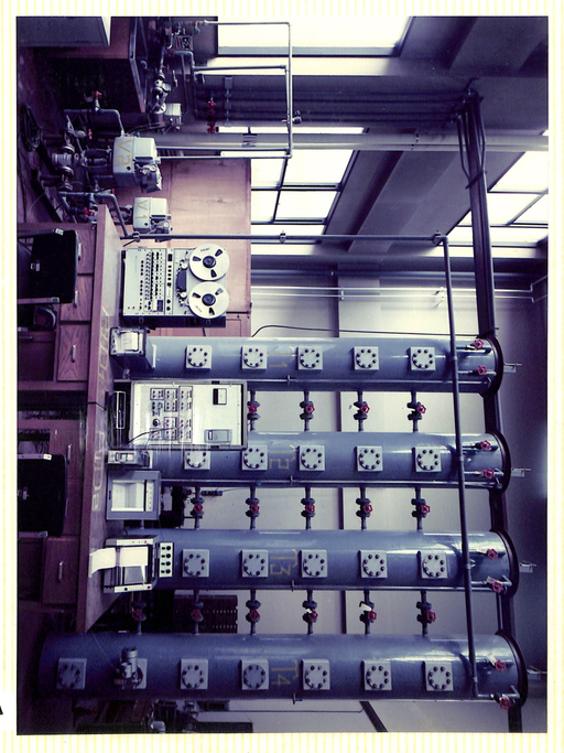 北海道大学百周年工学部公開記念行事 写真展1(1974年) (水槽モデルによる多変数自動制御システムの実験装置(電気工学科))