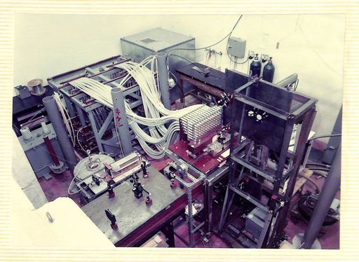 北海道大学百周年工学部公開記念行事 写真展2(1974年) (テータ・ピンチ・プラズマ装置(原子工学科))
