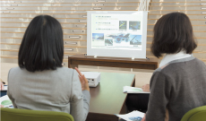 神谷さんと座談会の様子