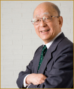 北海道大学名誉教授 鈴木 章