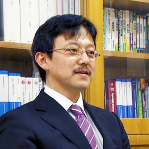 教授 伊藤 肇